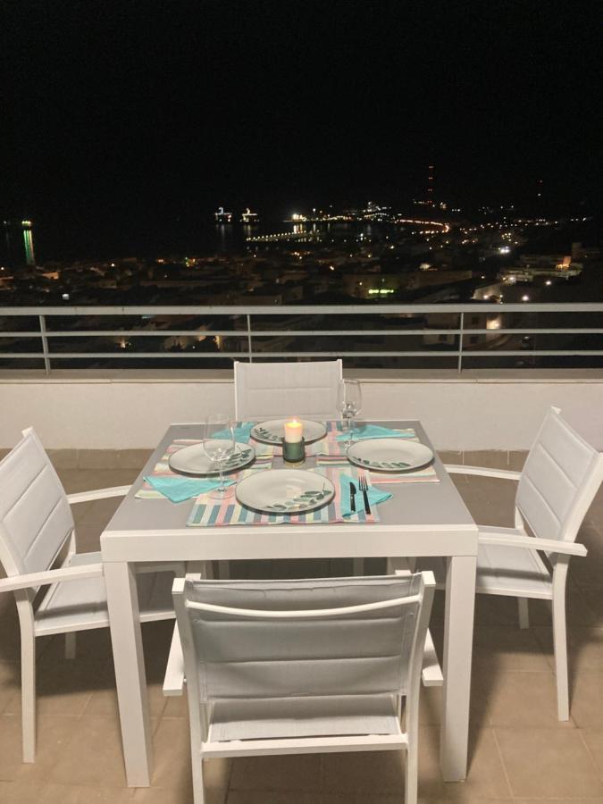 카로보네라스 Atico Con Espectaculares Vistas Al Mar 아파트 외부 사진